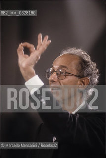 Italian conductor Claudio Scimone performing (1992) / Il direttore dorchestra Claudio Scimone durante un concerto (1992)- ©Marcello Mencarini/Rosebud2