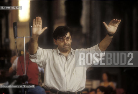 Venice, 1995. Italian composer Flavio Emilio Scogna conducting a rehearsal  / Venezia, 1995. Il compositore Flavio Emilio Scogna mentre dirige una prova - ©Marcello Mencarini/Rosebud2