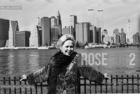 Italian soprano Renata Scotto in New York City (1989) / Il soprano Renata Scotto a New York (1989) - ©Marcello Mencarini/Rosebud2