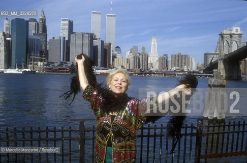 Italian soprano Renata Scotto in New York City (1989) / Il soprano Renata Scotto a New York (1989) - ©Marcello Mencarini/Rosebud2