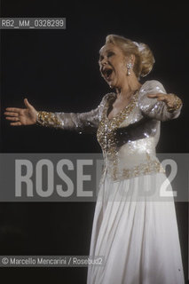 Italian soprano Renata Scotto performing in a recital  (1989) / Il soprano Renata Scotto durante un recital - ©Marcello Mencarini/Rosebud2