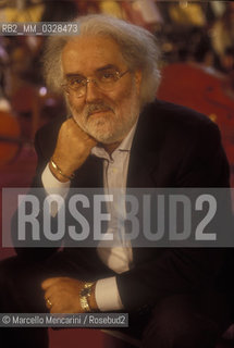 Vatican City, December 1998. Italian conductor Renato Serio during the rehearsal of the Vaticans Christmas Concert 1998/ Città del Vaticano, dicembre 1998. Il direttore dorchestra Renato Serio durante le prove del Concerto di Natale in Vaticano 1998 - ©Marcello Mencarini/Rosebud2