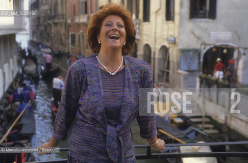 Opera singer Luciana Serra, Venice 1991 / La cantante lirica Luciana Serra, Venezia 1991 - ©Marcello Mencarini/Rosebud2