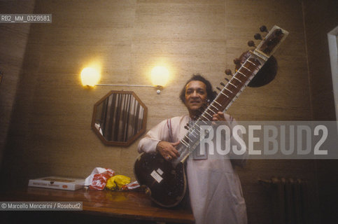 Rome, 1982. Indian musician, composer, and player of sitar Ravi Shankar / Roma, 1982. Il musicista e compositore indiano suonatore i sitar Ravi Shankar - ©Marcello Mencarini/Rosebud2