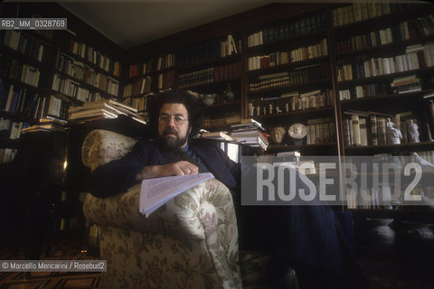 Rome, 1996. Italian conductor Giuseppe Sinopoli in his house / Roma, 1996. Il direttore dorchestra Giuseppe Sinopoli nella sua casa - ©Marcello Mencarini/Rosebud2