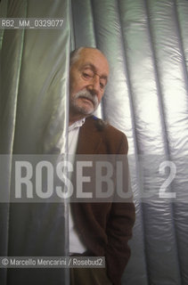 Milan, 1999. Italian designer Ettore Sottsass / Milano, 1999. Il designer Ettore Sottsass - ©Marcello Mencarini/Rosebud2