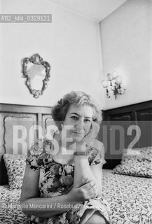 Rome, 1981. Italian poet Maria Luisa Spaziani in her home / Roma, 1981. La poetessa Maria Luisa Spaziani nella sua casa - ©Marcello Mencarini/Rosebud2