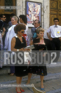 Spoleto, Festival of Two Worlds about 1993. Audience before a concert / Spoleto, Festival dei due mondi 1993 circa. Pubblico prima di un concerto - ©Marcello Mencarini/Rosebud2