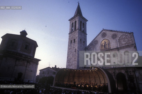 Spoleto, Festival of Two Worlds about 1983. Concert in Cathedral Square / Spoleto, Festival dei due mondi 1983 circa. Concerto in piazza Duomo - ©Marcello Mencarini/Rosebud2