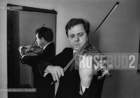 Italian violinist Angelo Stefanato (about 1980) / Il violinista Angelo Stefanato (1980 circa) - ©Marcello Mencarini/Rosebud2