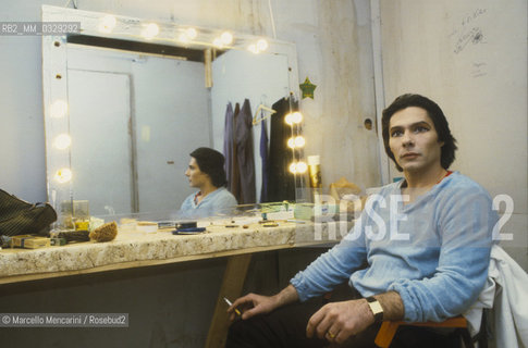 Romanian ballet dancer Marinel Stefanescu in his dressing room (1982) / Il ballerino Marinel Stefanescu nel suo camerino (1982) - ©Marcello Mencarini/Rosebud2