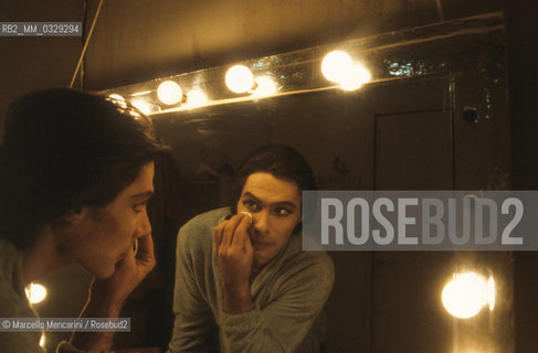 Romanian ballet dancer Marinel Stefanescu in his dressing room (1982) / Il ballerino Marinel Stefanescu nel suo camerino (1982) - ©Marcello Mencarini/Rosebud2