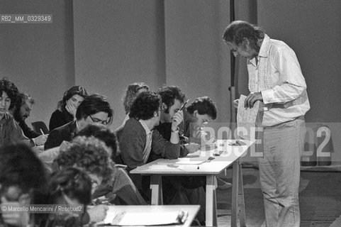 Rome, 1980. German composer Karlheinz Stockhausen during a workshop / Roma, 1980. Il compositore Karlheinz Stockhausen durante una lezione - ©Marcello Mencarini/Rosebud2