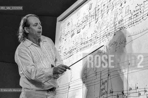 Rome, 1980. German composer Karlheinz Stockhausen during a workshop / Roma, 1980. Il compositore Karlheinz Stockhausen durante una lezione - ©Marcello Mencarini/Rosebud2