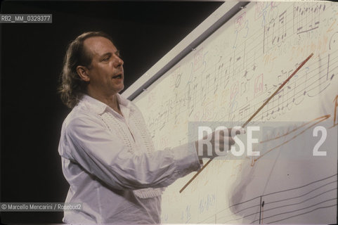 Rome, 1980. German composer Karlheinz Stockhausen during a workshop / Roma, 1980. Il compositore Karlheinz Stockhausen durante una lezione - ©Marcello Mencarini/Rosebud2