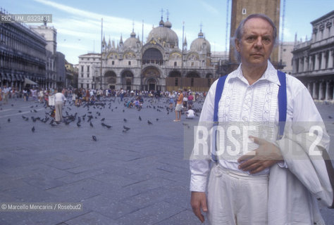 Venice, 1995. German composer Karlheinz Stockhausen at Saint Marks Square / Venezia, 1995. Il compositore Karlheinz Stockhausen in piazza San Marco - ©Marcello Mencarini/Rosebud2