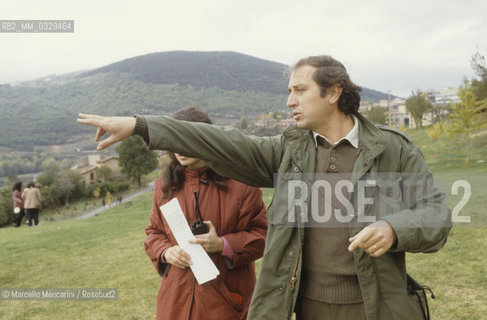 Laquila, about 1985. Director of photography Vittorio Storaro holds a workshop at the Festival Una città in cinema (a Town in Cinema) / LAquila, 1985 circa. Il direttore della fotografia Vittorio Storaro durante un workshop al Festival Una città in Cinema - ©Marcello Mencarini/Rosebud2