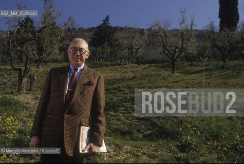 German actor Horst Tappert -famous as Inspector Derrick- at the TV movie Festival Umbria Fiction, 1991 / Lattore Horst Tappert -famoso nel ruolo dellispettore Derrick- alla rassegna di film per la TV Umbria Fiction, 1991 - ©Marcello Mencarini/Rosebud2