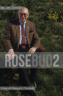 German actor Horst Tappert -famous as Inspector Derrick- at the TV movie Festival Umbria Fiction, 1991 / Lattore Horst Tappert -famoso nel ruolo dellispettore Derrick- alla rassegna di film per la TV Umbria Fiction, 1991 - ©Marcello Mencarini/Rosebud2