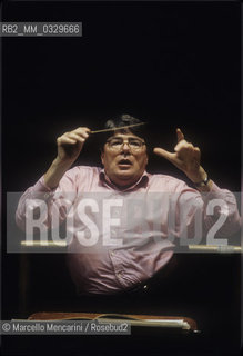 Rome, 1995. British conductor Jeffrey Tate during a rehearsal / Roma, 1995. Il direttore dorchestra Jeffrey Tate durante una prova - ©Marcello Mencarini/Rosebud2