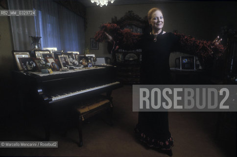 Milan, 1992. Italian soprano Renata Tebaldi in her house / Milano, 1992. Il soprano Renata Tebaldi nella sua casa - ©Marcello Mencarini/Rosebud2