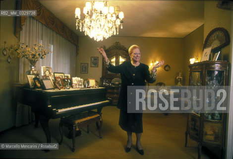 Milan, 1995. Italian soprano Renata Tebaldi in her house / Milano, 1995. Il soprano Renata Tebaldi nella sua casa - ©Marcello Mencarini/Rosebud2