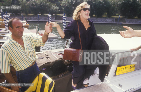 Venice Lido, Venice Film Festival 1985. Arrival of American actress Kathleen Turner, starring in Prizzis Honor directed dy John Huston / Lido di Venezia, Mostra del Cinema di Venezia 1985. Arrivo dellattrice Kathleen Turner, protagonista del film Lonore dei Prizzi diretto da John Huston - ©Marcello Mencarini/Rosebud2