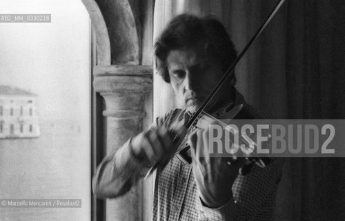 Venice, 1979. Italian violinist Uto Ughi / Venezia, 1979. Il violinista Uto Ughi - ©Marcello Mencarini/Rosebud2