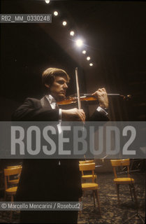 Italian violinist Uto Ughi (about 1980) / il violinista Uto Ughi (1980 circa) - ©Marcello Mencarini/Rosebud2