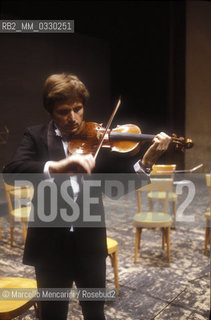 Italian violinist Uto Ughi (about 1980) / il violinista Uto Ughi (1980 circa) - ©Marcello Mencarini/Rosebud2