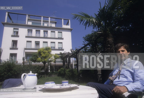 Busto Arsizio ( Milano). Italian violinist Uto Ughi in the garden of his house / Busto Arsizio (Milano). Il violinista Uto Ughi nel giardino della sua casa - ©Marcello Mencarini/Rosebud2