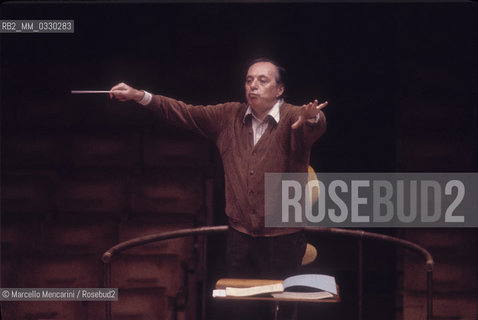 Italian conductor Pierluigi Urbini (about 1985) / Il direttore dorchestra Pierluigi Urbini (1985 circa) - ©Marcello Mencarini/Rosebud2