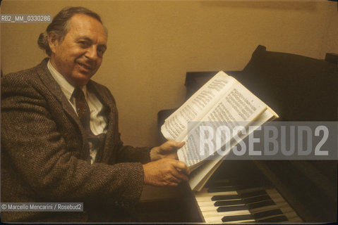 Italian conductor Pierluigi Urbini (about 1985) / Il direttore dorchestra Pierluigi Urbini (1985 circa) - ©Marcello Mencarini/Rosebud2