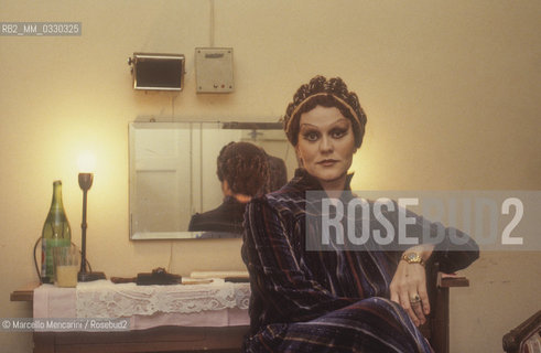 Italian mezzo-soprano opera singer Lucia Valentini Terrani in her dressing room (about 1985) / Il mezzo soprano Lucia Valentini Terrani nel suo camerino (1985 circa) - ©Marcello Mencarini/Rosebud2