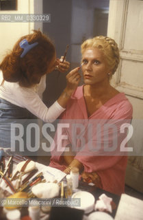 Italian mezzo-soprano opera singer Lucia Valentini Terrani in her dressing room (about 1985) / Il mezzo soprano Lucia Valentini Terrani nel suo camerino (1985 circa) - ©Marcello Mencarini/Rosebud2