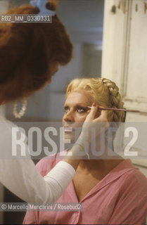 Italian mezzo-soprano opera singer Lucia Valentini Terrani in her dressing room (about 1985) / Il mezzo soprano Lucia Valentini Terrani nel suo camerino (1985 circa) - ©Marcello Mencarini/Rosebud2