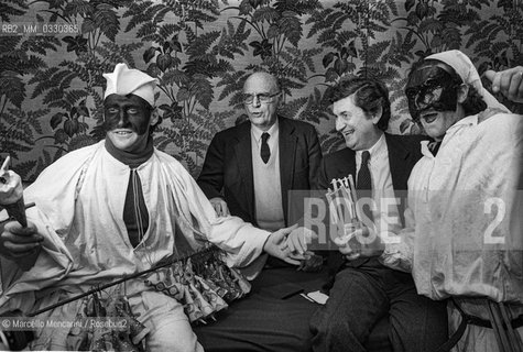 Venice Carnival 1982. Mayor of Naples Maurizio Valenzi, mayor of Venice Mario Rigo and some masks / Carnevale di Venezia 1982. Il sindaco di Napoli Maurizio Valenzi, il sindaco i Venezia Mario Rigo e alcune maschere - ©Marcello Mencarini/Rosebud2