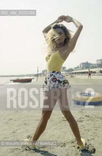 Venice Lido, Venice Film Festival, about 1985. italian actress Eleonora Vallone on the beach / Lido di Venezia, Mostra del Cinema di Venezia, 1985 circa. Lattrice Eleonora Vallone in spiaggia - ©Marcello Mencarini/Rosebud2