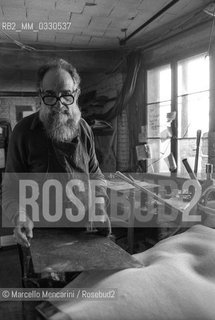 Venice, 1981. Italian painter Emilio Vedova in his studio / Venezia, 1981. Il pittore Emilio Vedova nel suo studio - ©Marcello Mencarini/Rosebud2