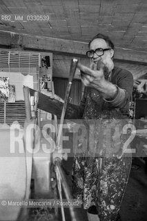 Venice, 1981. Italian painter Emilio Vedova in his studio / Venezia, 1981. Il pittore Emilio Vedova nel suo studio - ©Marcello Mencarini/Rosebud2