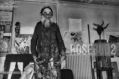 Venice, 1981. Italian painter Emilio Vedova in his studio / Venezia, 1981. Il pittore Emilio Vedova nel suo studio - ©Marcello Mencarini/Rosebud2