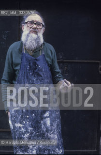 Venice, 1981. Italian painter Emilio Vedova in his studio / Venezia, 1981. Il pittore Emilio Vedova nel suo studio - ©Marcello Mencarini/Rosebud2