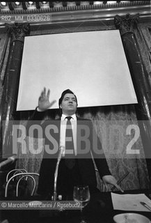 Italian psychoanalyst Armando Verdiglione during a lecture (1980) / Lo psicoanalista Armando Verdiglione durante una conferenza (1980) -
 ©Marcello Mencarini/Rosebud2