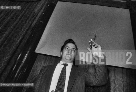 Italian psychoanalyst Armando Verdiglione during a lecture (1980) / Lo psicoanalista Armando Verdiglione durante una conferenza (1980) -
 ©Marcello Mencarini/Rosebud2