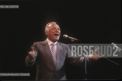 Italian singer Claudio Villa performing (about 1985) / Il cantante Claudio Villa in concerto (1985 circa) - ©Marcello Mencarini/Rosebud2