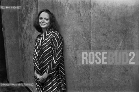 U.S. poet Anne Waldman in Rome to attends the First Festival of the Poets held on the beach of Castelporziano, near Rome (1979) / La poetessa Ann Waldman a Roma per partecipare al Primo Festival dei poeti che si è svolto sulla spiaggia di Castelporziano, vicino a Roma - ©Marcello Mencarini/Rosebud2