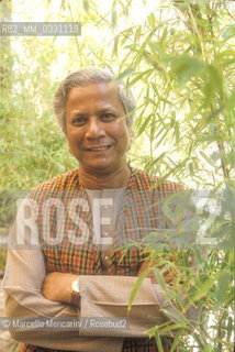 Mantua Literature Festival, 1999. Bangladeshi economist Muhammad Yunus, founded Grameen Bank and pioneered the concepts of microcredit and microfinance / Festivaletteratura di Mantova 1999. Leconomista bengalese Muhammad Yunus, fondatore della Grameen Bank (banca etica) ed idetore del microcredito - ©Marcello Mencarini/Rosebud2