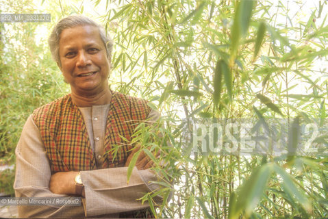 Mantua Literature Festival, 1999. Bangladeshi economist Muhammad Yunus, founded Grameen Bank and pioneered the concepts of microcredit and microfinance / Festivaletteratura di Mantova 1999. Leconomista bengalese Muhammad Yunus, fondatore della Grameen Bank (banca etica) ed idetore del microcredito - ©Marcello Mencarini/Rosebud2