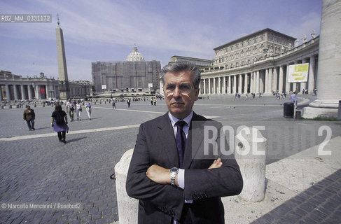 Rome, 1999. Italian politician Luigi Zanda, president and chief executive officer of the Roman Agency for the preparation of the Jubilee of the Year 2000 / Roma, 1999. Il politico Luigi Zanda, presidente ed amministratore delegato dellAgenzia romana per la preparazione del Giubileo del 2000 - ©Marcello Mencarini/Rosebud2