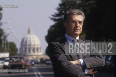 Rome, 1999. Italian politician Luigi Zanda, president and chief executive officer of the Roman Agency for the preparation of the Jubilee of the Year 2000 / Roma, 1999. Il politico Luigi Zanda, presidente ed amministratore delegato dellAgenzia romana per la preparazione del Giubileo del 2000 - ©Marcello Mencarini/Rosebud2